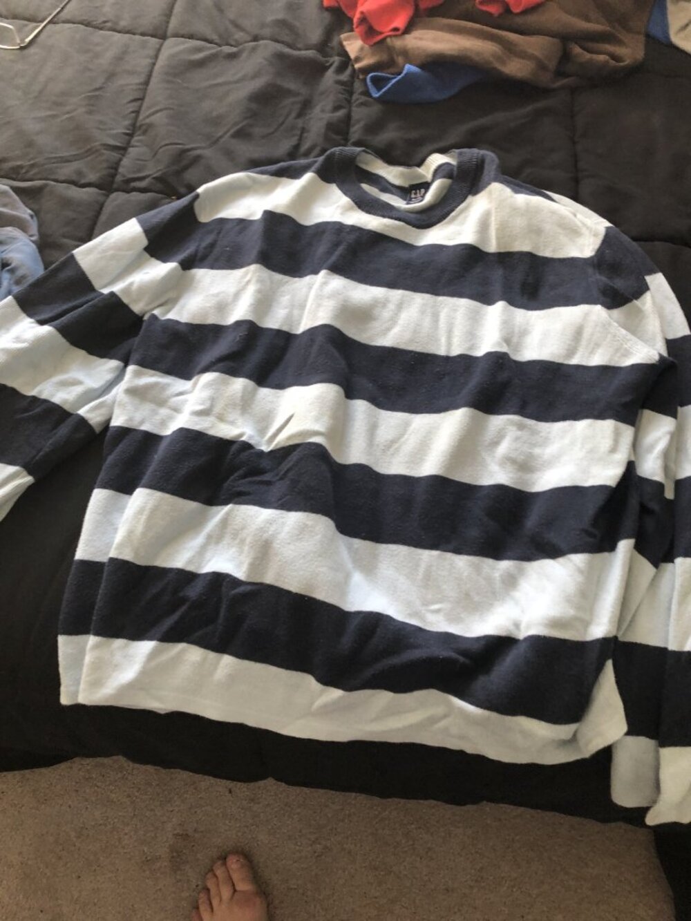 Gap sweater - Picture 1 of 4